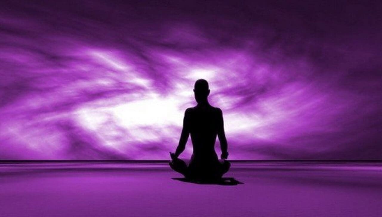 Медитация 20 минут. Медитация 528. Девушка духовные практики. Фиолетовая вибрация. Медитация на "кто я?".